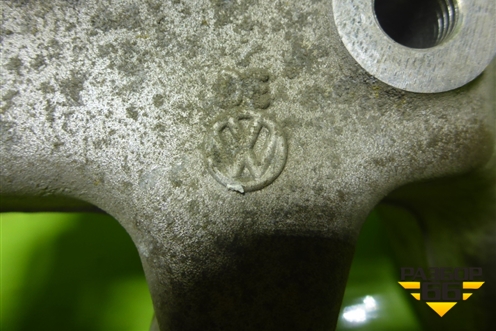 Кулак задний правый (3C0505436F) для Volkswagen Passat (В7) с 2011-2014г (Пассат Б7)