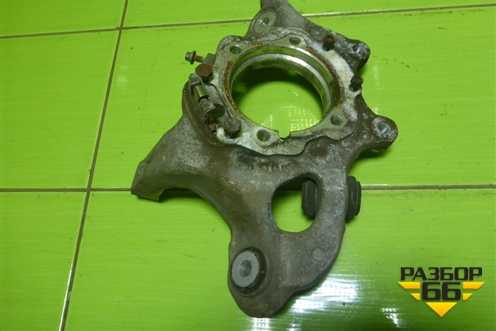 Кулак задний левый (A2043570305) для Mercedes Benz C-Klass W204 с 2007-2014г (Ц)