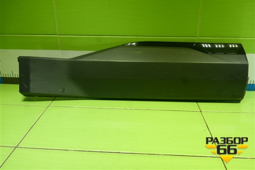 Накладка двери задней правой (8891867655) для Geely Atlas 2 с 2023г (Атлас)