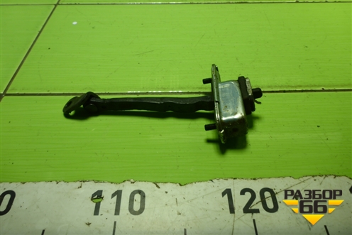 Ограничитель двери передней правой для Hyundai ix 35 с 2010г (Ай икс 35)