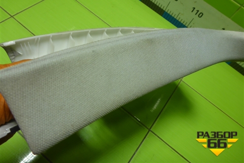 Обшивка стойки центральная верхняя правая (3C0868418) для Volkswagen Passat (B6) с 2005-2010г (Пассат Б6)