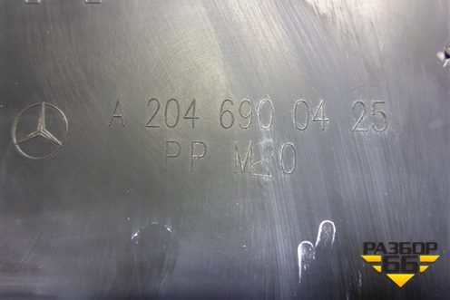 Обшивка стойки центральная нижняя правая (A2046900425) для Mercedes Benz C-Klass W204 с 2007-2014г (Ц)