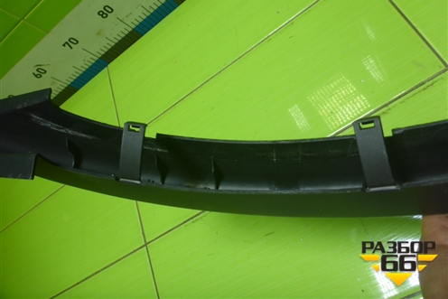 Накладка внутренняя (петли крышки багажника левая) (A2078210589) для Mercedes Benz E-Klass C207 (купе) с 2009г (Е Купе)