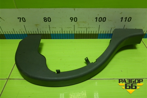 Накладка внутренняя (петли крышки багажника правая) (A2048210289) для Mercedes Benz C-Klass W204 с 2007-2014г (Ц)