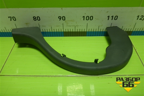 Накладка внутренняя (петли крышки багажника левая) (A2048210189) для Mercedes Benz C-Klass W204 с 2007-2014г (Ц)