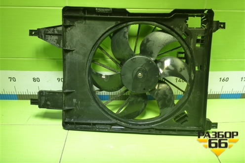 Вентилятор охлаждения радиатора (дубликат) для Renault Megane 2 с 2002-2009г (Меган)