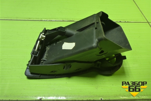 Дефлектор воздушный правый для Renault Megane 2 с 2002-2009г (Меган)