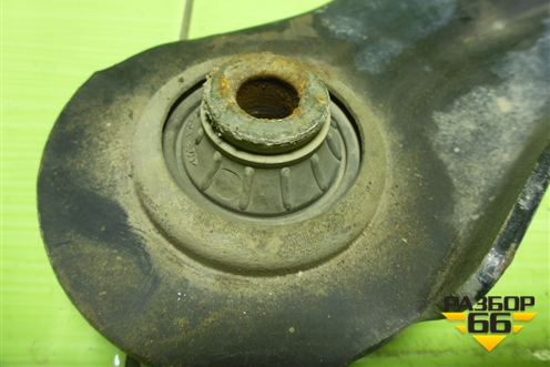 Рычаг передний правый для Renault Megane 2 с 2002-2009г (Меган)