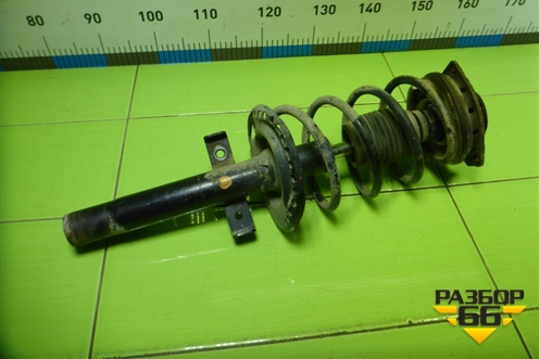 Амортизатор передний правый (8200663654) для Renault Megane 2 с 2002-2009г (Меган)