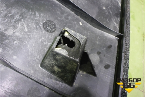 Пыльник переднего бампера центральный (KB7W500S1) для Mazda CX 5 с 2017г (СХ5)