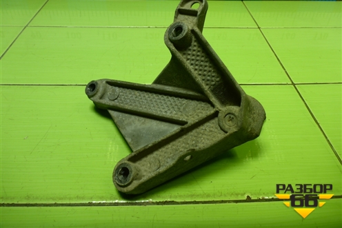 Кронштейн КПП (8200043084) для Renault Logan с 2004-2015г (Логан)