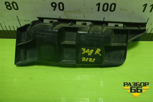 Кронштейн заднего бампера правый (под фонарь седан) (A2048800203) для Mercedes Benz C-Klass W204 с 2007-2014г (Ц)