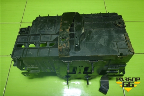 Ящик под аккумулятор (13346249) для Opel Astra J с 2009г (Астра Джей)