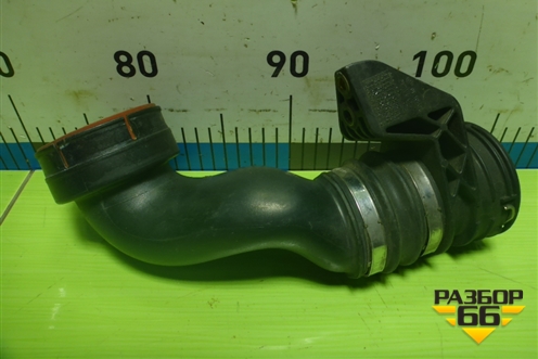 Патрубок интеркулера пластиковый (A2710901837) для Mercedes Benz C-Klass W204 с 2007-2014г (Ц)