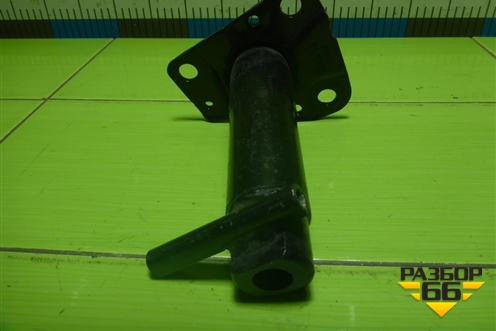 Кронштейн усилителя переднего бампера правый (8E0807134C) для Audi A4 (В7) с 2004-2009г (А4)