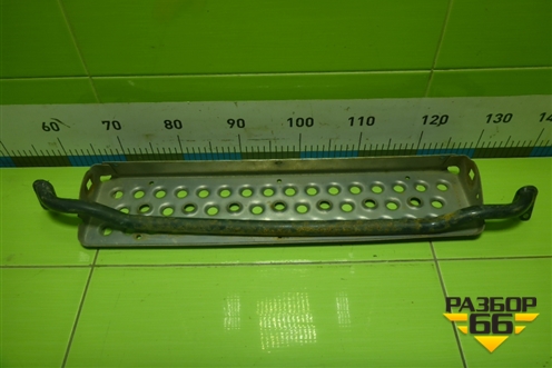 Подножка переднего бампера (810W416150045) для Sitrak C7H (С7Н)