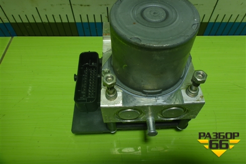 Блок ABS (8E0910517J) для Audi A4 (В7) с 2004-2009г (А4)