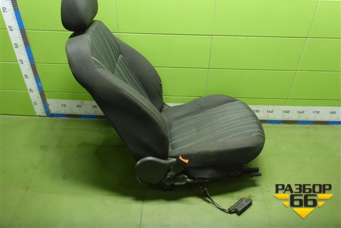 Сиденья комплект (3-х дверный кузов, без AIR BAG,без обогрева) для Opel Corsa D с 2006-2014г (Корса Д)