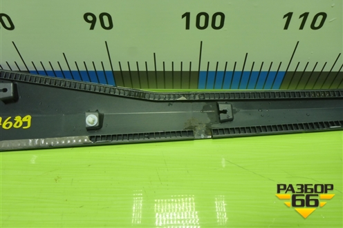 Накладка двери передней левой (7155091CRV0000) для GAC GS3 с 2024-2025г (ГС3)