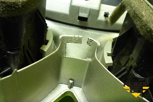 Накладка на торпедо (центральная) (13205164) для Opel Corsa D с 2006-2014г (Корса Д)