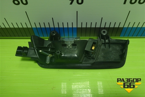 Ручка внутренняя двери передней правой (правый руль) (8E2837020) для Audi A4 (В7) с 2004-2009г (А4)