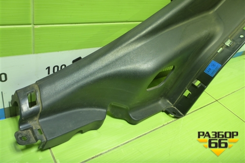 Обшивка стойки задняя нижняя правая (седан) (858951R000) для Hyundai Solaris с 2010-2016г (Солярис)