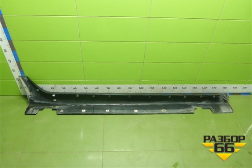 Накладка на порог наружная левая (877532S000) для Hyundai ix 35 с 2010г (Ай икс 35)