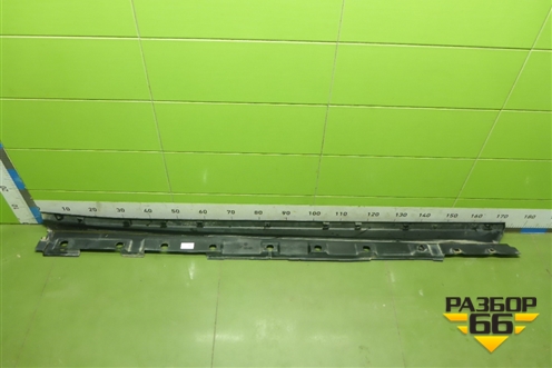 Накладка на порог наружная левая (7586042030) для Toyota Rav-4 с 2018г (Рав 4)