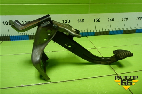 Педаль тормоза (328001R101) для Hyundai Solaris с 2010-2016г (Солярис)