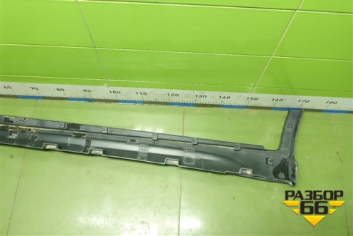 Накладка на порог наружная правая (01862742) для Geely Atlas с 2016-2022г (Атлас)