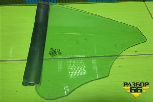 Стекло боковое правое для Mercedes Benz SLK R172 с 2010-2016г (СЛК)