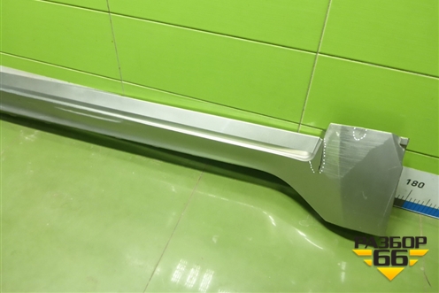 Накладка на порог наружная правая (5177360260) для Lexus LX-600 с 2021г (ЛХ)