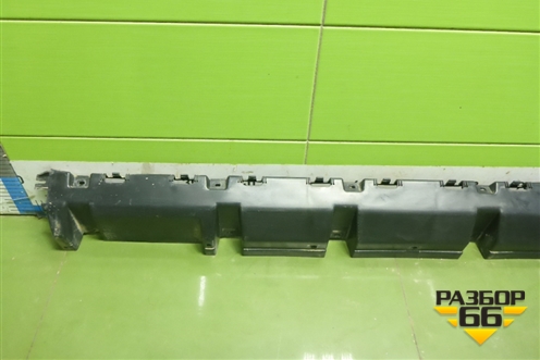 Кронштейн накладки (порога правый cross) (8450021312) для VAZ XRAY с 2016г (Хрэй)