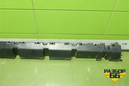 Кронштейн накладки (порога правый cross) (8450021312) для VAZ XRAY с 2016г (Хрэй)