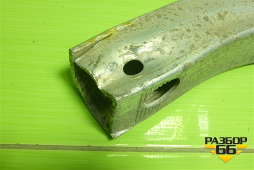 Усилитель заднего бампера (8200021828) для Renault Megane 2 с 2002-2009г (Меган)