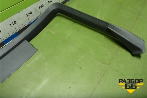 Обшивка двери багажника (верхняя лифтбек) (5E5867605) для Skoda Octavia (A7) с 2013г (Октавия)