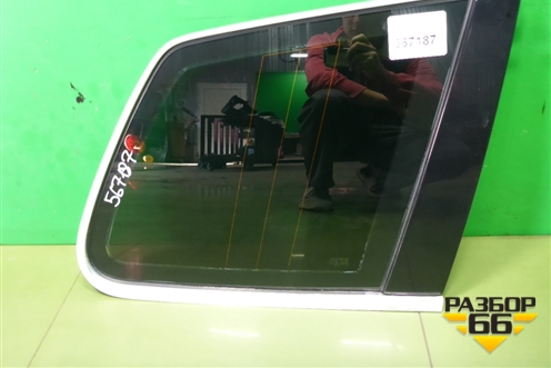 Стекло глухое правое (2008г) для Volkswagen Touareg c 2002-2010г (Туарег)