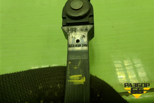 Ограничитель двери задней правой (5E0839249) для Skoda Octavia (A7) с 2013г (Октавия)