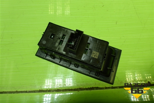 Модуль управления стеклоподъёмниками (5E0959857A) для Skoda Octavia (A7) с 2013г (Октавия)