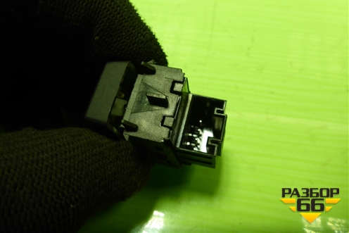 Кнопка стеклоподъёмника (5E0959855A) для Skoda Octavia (A7) с 2013г (Октавия)