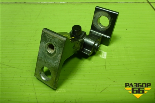 Петля двери задней левой нижняя для Skoda Octavia (A7) с 2013г (Октавия)