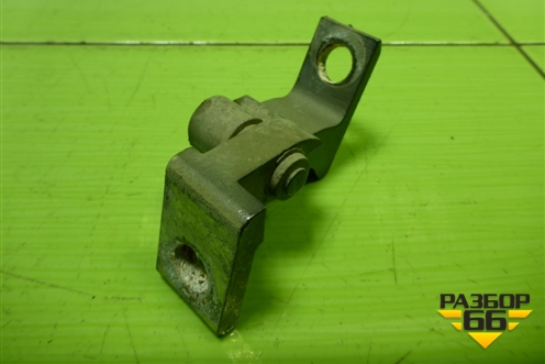 Петля двери передней левой нижняя для Skoda Octavia (A7) с 2013г (Октавия)