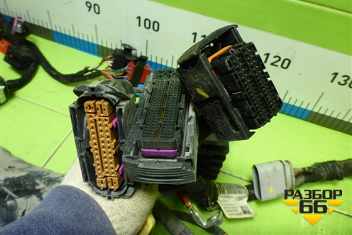 Проводка подкапотная (04E972627EJ) для Skoda Octavia (A7) с 2013г (Октавия)