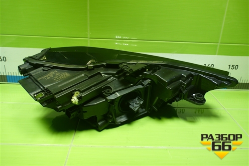 Фара левая (Matrix Led без блока) (4K0941039) для Audi A6 (C8) с 2018г (А6)