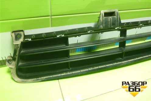 Решетка в передний бампер центральная (86531Q5000) для Kia Seltos с 2019-2025г (Селтос)