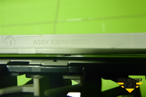 Дефлектор воздушный (на обшивку потолка) (636100E030) для Toyota Highlander с 2019-2025г (Хайлендер)