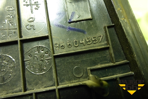 Накладка двери задней левой уголок (96604557) для Chevrolet Lanos с 2004г (Ланос)