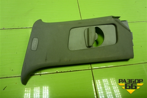 Обшивка стойки задняя верхняя правая (передняя часть) (7L6867242) для Volkswagen Touareg c 2002-2010г (Туарег)