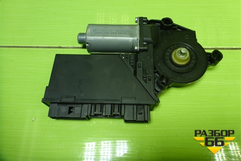 Моторчик стеклоподъёмника задний правый (3D1959794E) для Volkswagen Touareg c 2002-2010г (Туарег)