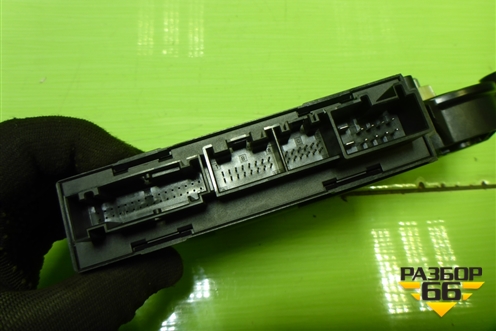 Моторчик стеклоподъёмника задний правый (3D1959794E) для Volkswagen Touareg c 2002-2010г (Туарег)